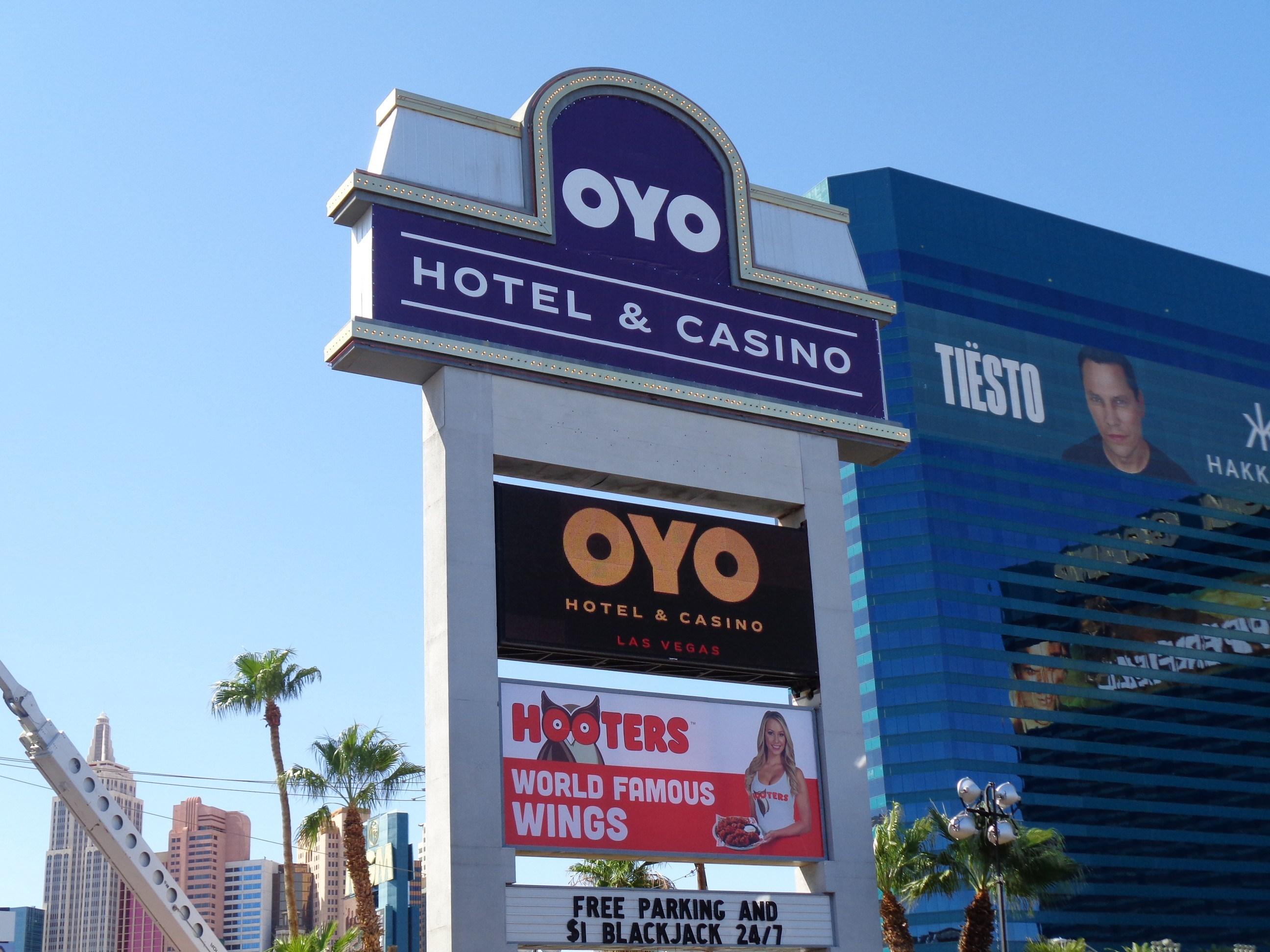 Oyo Hotel And Casino Las Vegas Exterior photo